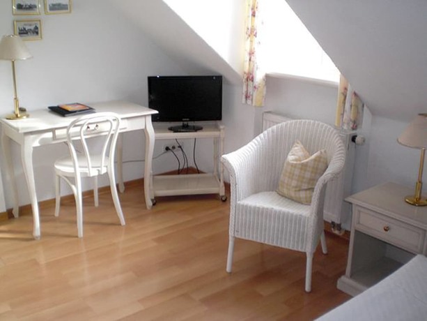 Imagen de la habitación del Hotel Schloss Teutschenthal. Foto 6