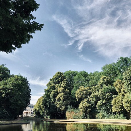 Imagen de los exteriores del Hotel Schloss Teutschenthal. Foto 8