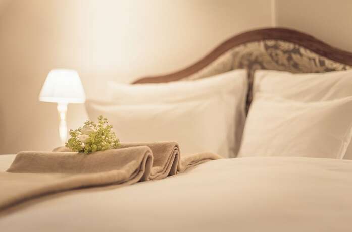 Imagen de la habitación del Hotel Schloss Thalheim. Foto 18