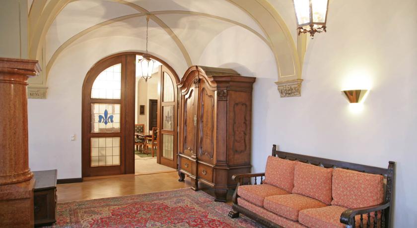 Imagen de los interiores del Hotel Schloss Tremsb&uuml;ttel. Foto 12