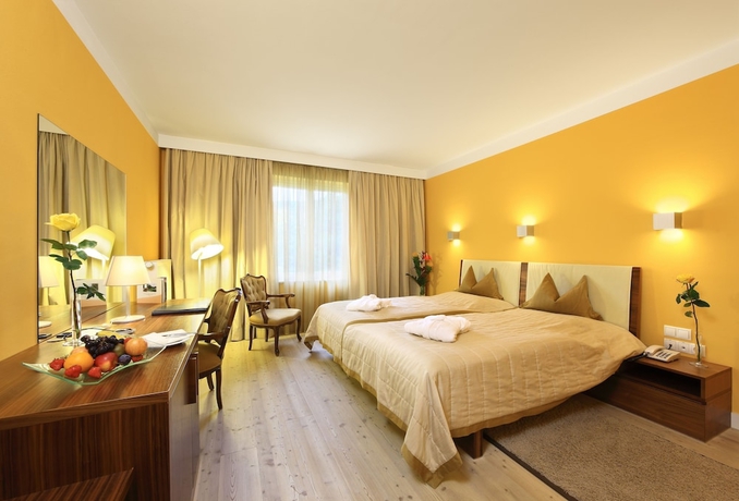 Imagen de la habitación del Hotel Schloss Weikersdorf. Foto 9