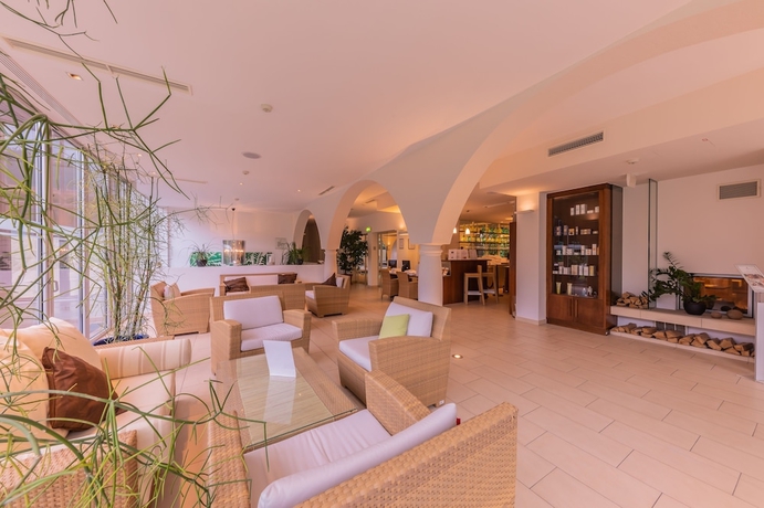 Imagen de los interiores del Hotel Schloss Weikersdorf. Foto 17