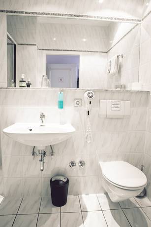 Imagen de la habitación del Hotel Schlossberg Homburg. Foto 13