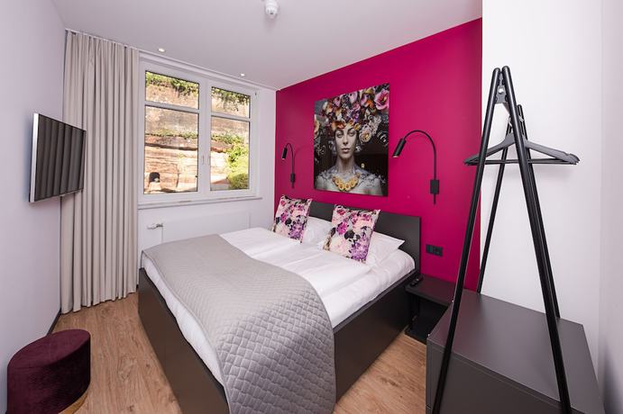 Imagen de la habitación del Hotel Schlossberg Homburg. Foto 19