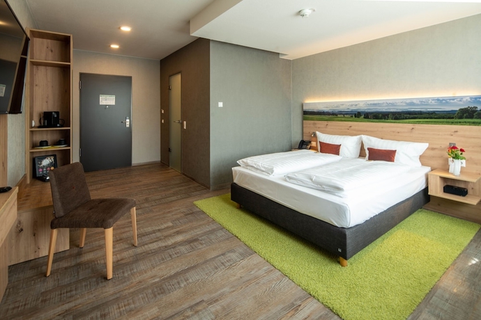 Imagen de la habitación del Hotel Schlossberg Wehingen. Foto 3