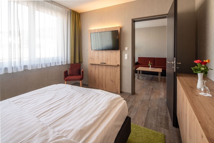 Imagen de la habitación del Hotel Schlossberg Wehingen. Foto 7