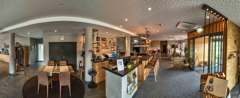 Imagen de los interiores del Hotel Schlossberg Wehingen. Foto 15