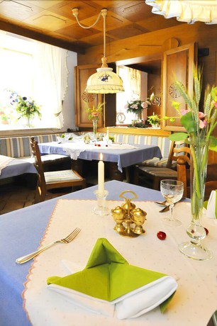 Imagen del bar/restaurante del Hotel Schlossgasthof Artstetten. Foto 5