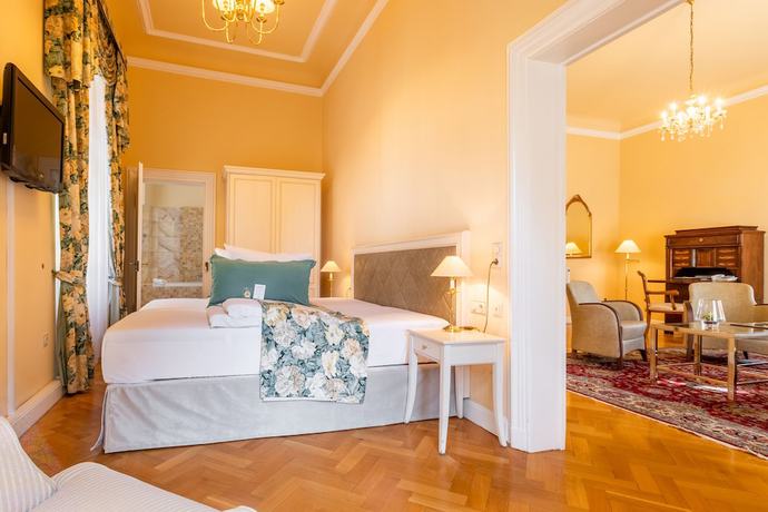 Imagen de la habitación del Hotel Schlosshotel Bad Neustadt. Foto 8