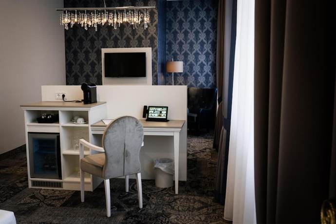 Imagen de la habitación del Hotel Schlosshotel Bad Neustadt. Foto 14