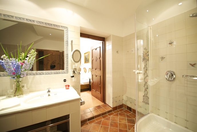 Imagen de la habitación del Hotel Schlosshotel Bergschlössl. Foto 4