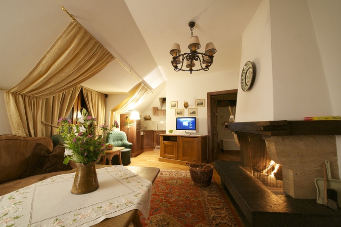 Imagen de los interiores del Hotel Schlosshotel Bergschlössl. Foto 15