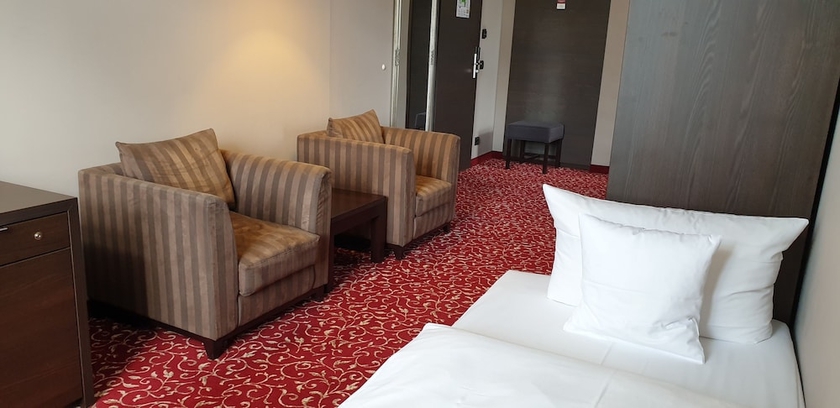 Imagen de la habitación del Hotel Schlosshotel Blankenburg. Foto 3