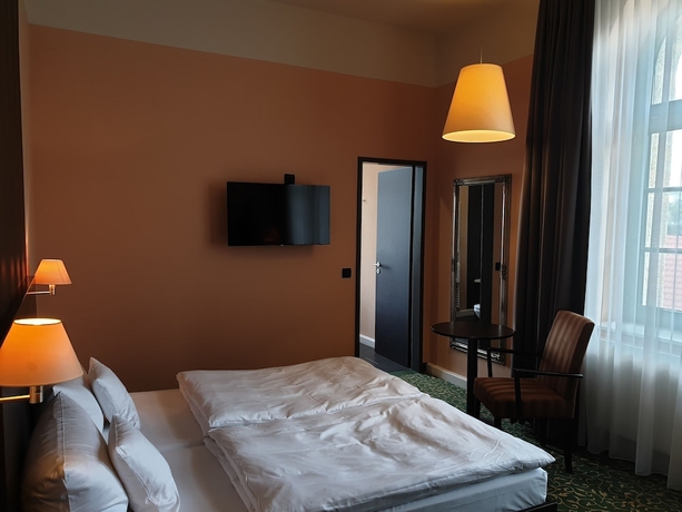 Imagen de la habitación del Hotel Schlosshotel Blankenburg. Foto 9
