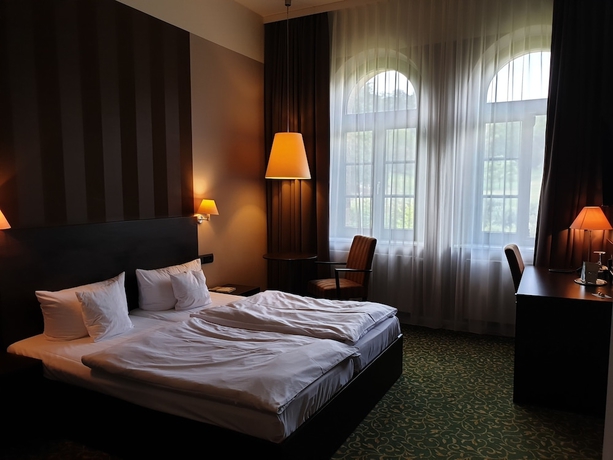Imagen de la habitación del Hotel Schlosshotel Blankenburg. Foto 11