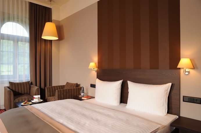 Imagen de la habitación del Hotel Schlosshotel Blankenburg. Foto 14