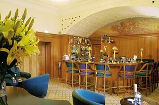 Imagen del bar/restaurante del Hotel Schlosshotel Buehlerhoehe. Foto 4