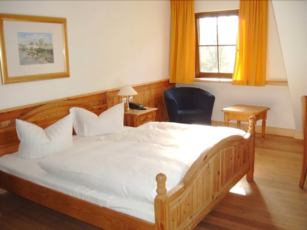 Imagen de la habitación del Hotel Schlosshotel Diedersdorf. Foto 6