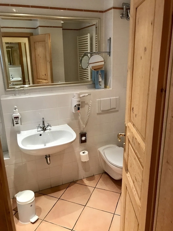 Imagen de la habitación del Hotel Schlosshotel Diedersdorf. Foto 14