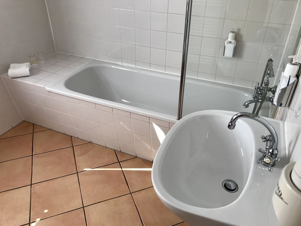 Imagen de la habitación del Hotel Schlosshotel Diedersdorf. Foto 16