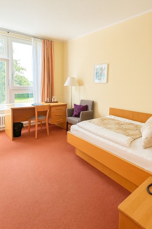 Imagen de la habitación del Hotel Schlosshotel Eyba mit G&auml;stehaus. Foto 8