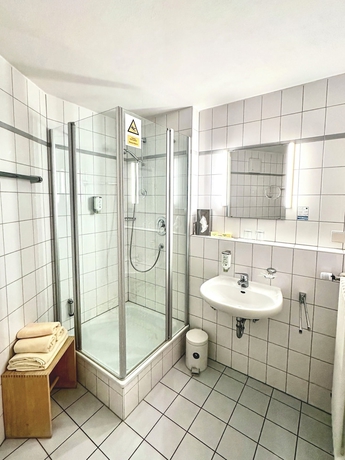 Imagen de la habitación del Hotel Schlosshotel Eyba mit G&auml;stehaus. Foto 15