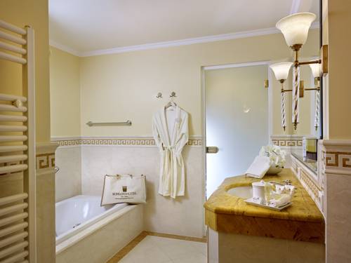 Imagen de la habitación del Hotel Schlosshotel Fiss. Foto 5