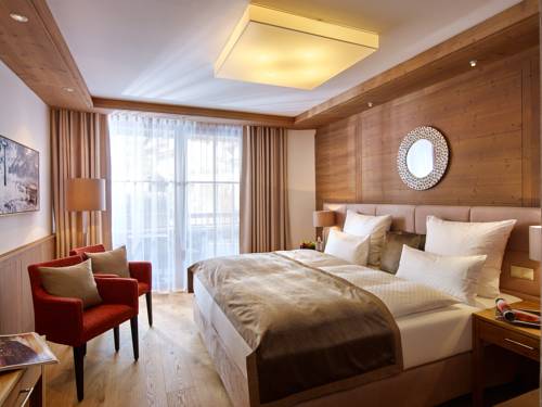 Imagen de la habitación del Hotel Schlosshotel Fiss. Foto 11