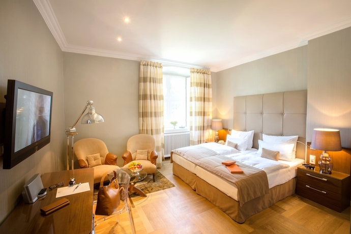 Imagen de la habitación del Hotel Schlosshotel Hugenpoet. Foto 4