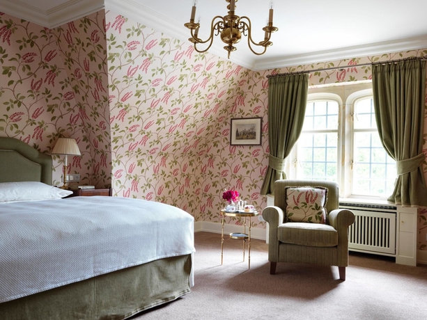 Imagen de la habitación del Hotel Schlosshotel Kronberg - Frankfurt. Foto 4