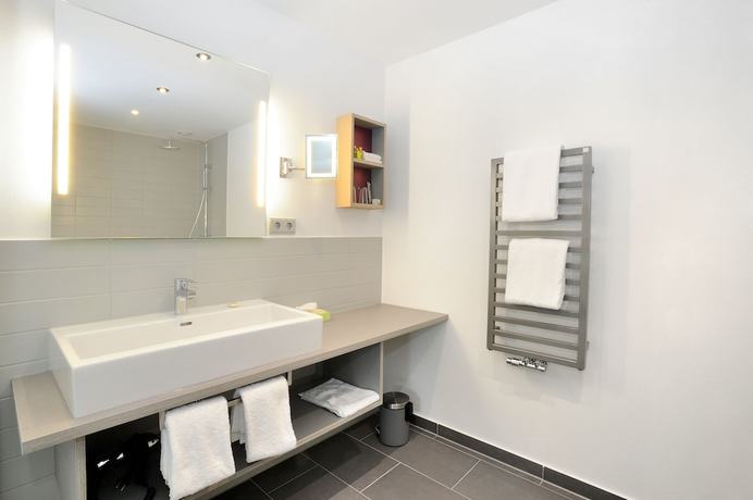 Imagen de la habitación del Hotel Schlosshotel Monrepos. Foto 15