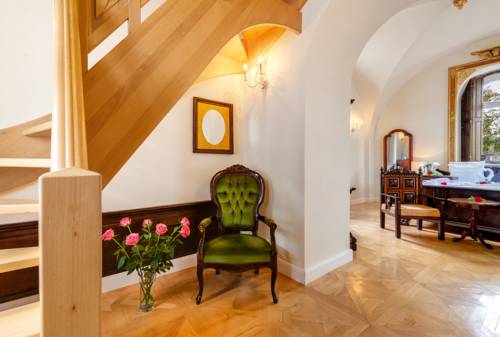 Imagen de la habitación del Hotel Schlosshotel Purschenstein. Foto 7