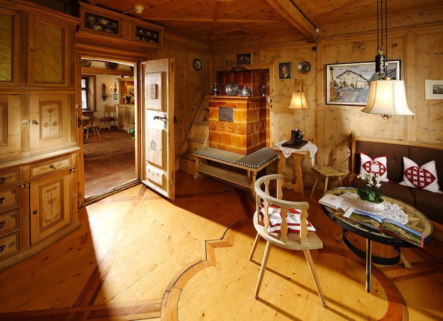 Imagen del bar/restaurante del Hotel Schlosshotel Restaurant Chastè. Foto 2