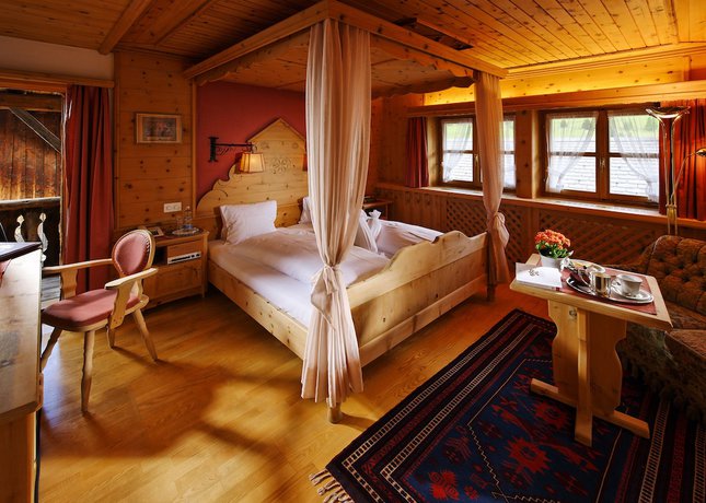 Imagen de la habitación del Hotel Schlosshotel Restaurant Chastè. Foto 6