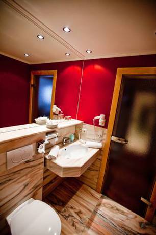 Imagen de la habitación del Hotel Schlosshotel Seewirt. Foto 14