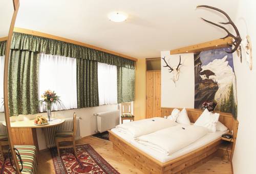 Imagen de la habitación del Hotel Schlosshotel Seewirt. Foto 15