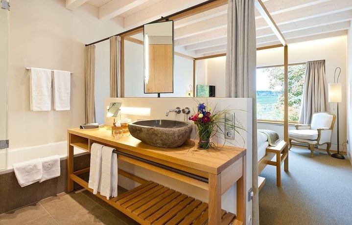 Imagen de la habitación del Hotel Schlosshotel Steinburg. Foto 9