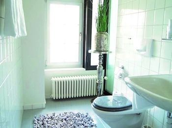 Imagen de la habitación del Hotel Schloss-hotel Wartensee. Foto 7