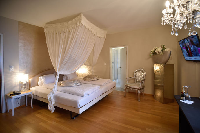 Imagen de la habitación del Hotel Schloss-hotel Wartensee. Foto 15