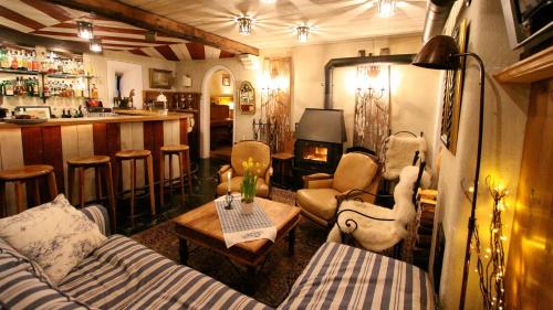 Imagen de la habitación del Hotel Schlosswirt, Grosskirchheim. Foto 6