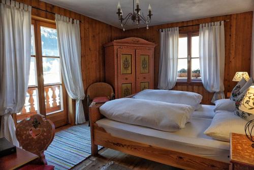 Imagen de la habitación del Hotel Schlosswirt, Grosskirchheim. Foto 8