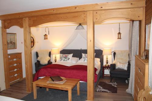 Imagen de la habitación del Hotel Schlosswirt, Grosskirchheim. Foto 10