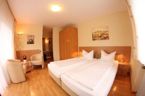 Imagen de la habitación del Hotel Schmid. Foto 4