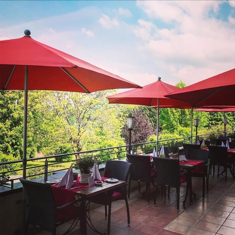 Imagen de los exteriores del Hotel Schmitt. Foto 10