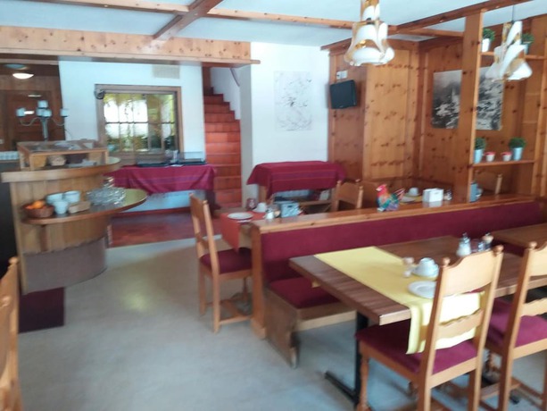 Imagen del bar/restaurante del Hotel Schmitta. Foto 4