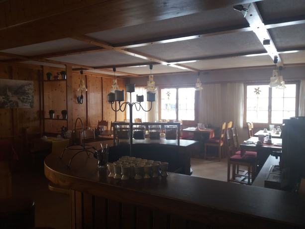 Imagen del bar/restaurante del Hotel Schmitta. Foto 7