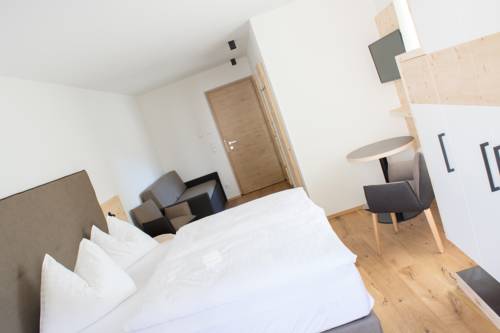 Imagen de la habitación del Hotel Schmuckhof. Foto 6