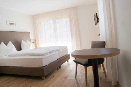 Imagen de la habitación del Hotel Schmuckhof. Foto 13