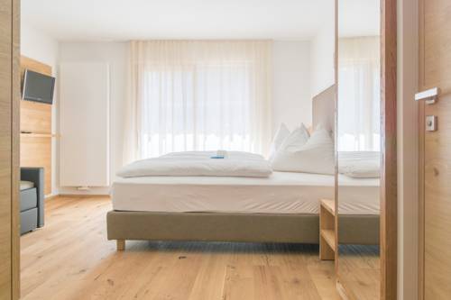 Imagen de la habitación del Hotel Schmuckhof. Foto 14
