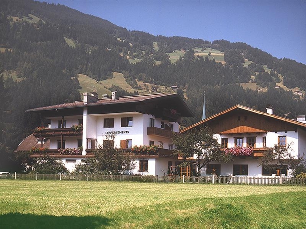 Imagen general del Hotel Schneeberger, Zell am Ziller. Foto 3